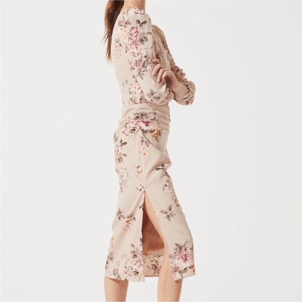 ASTR the Label Long Sleeve Ruched Floral Midi Dress | Blush Floral | sz M | EUC - Picture 2 of 16